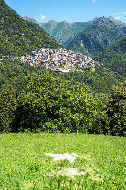 山区，伦巴第，意大利