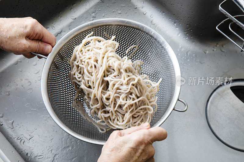 日本传统料理，扎如荞麦面食谱