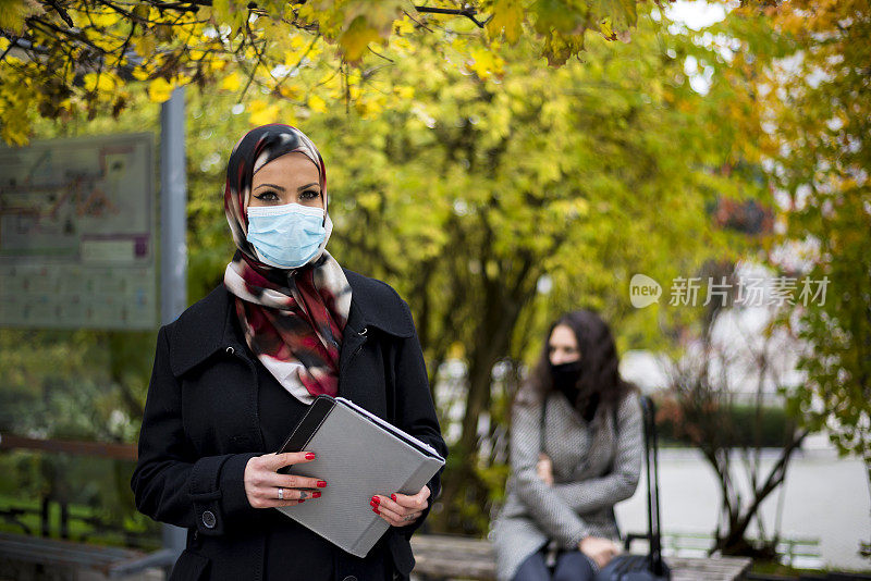 城市里的穆斯林妇女