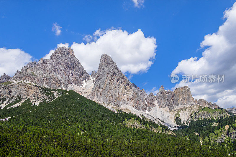 Dolomites的水晶山(意大利，威尼托)