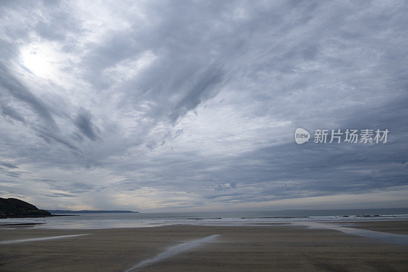 北德文郡海岸的暴风雨天气