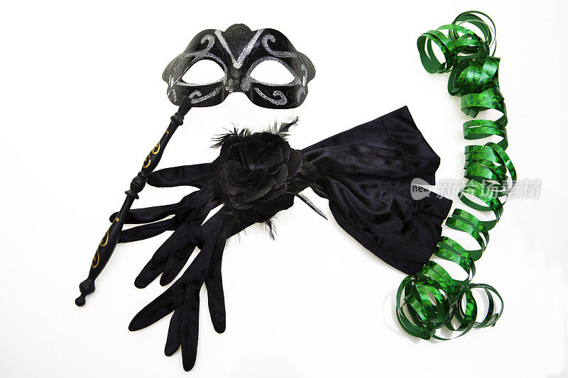 嘉年华面具，绿色蛇纹石和黑色手套