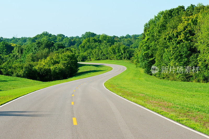 弯曲的道路