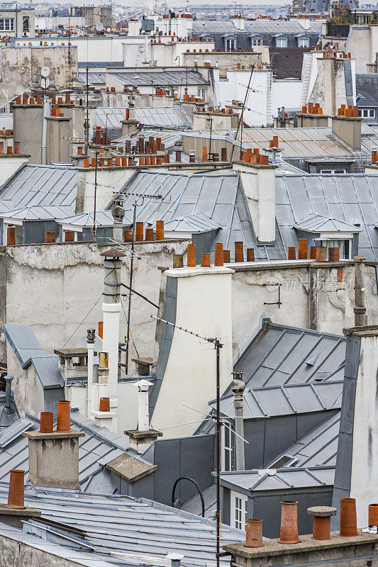 法国巴黎的屋顶和烟囱