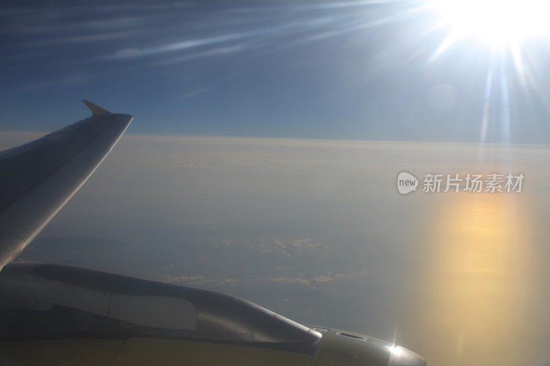 在海上的空气中