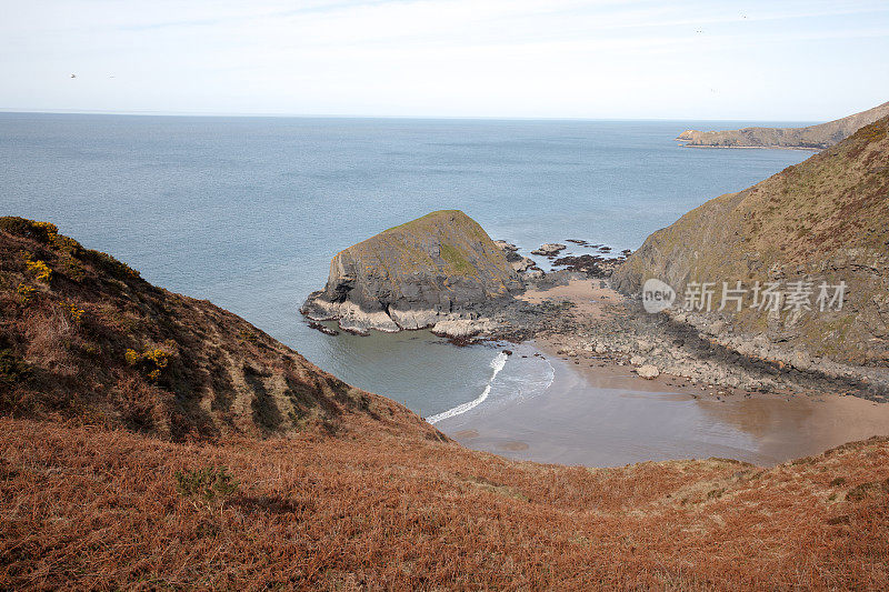 卡迪根郡海岸的僻静海湾