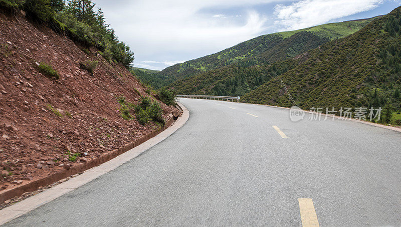 高速公路的背景