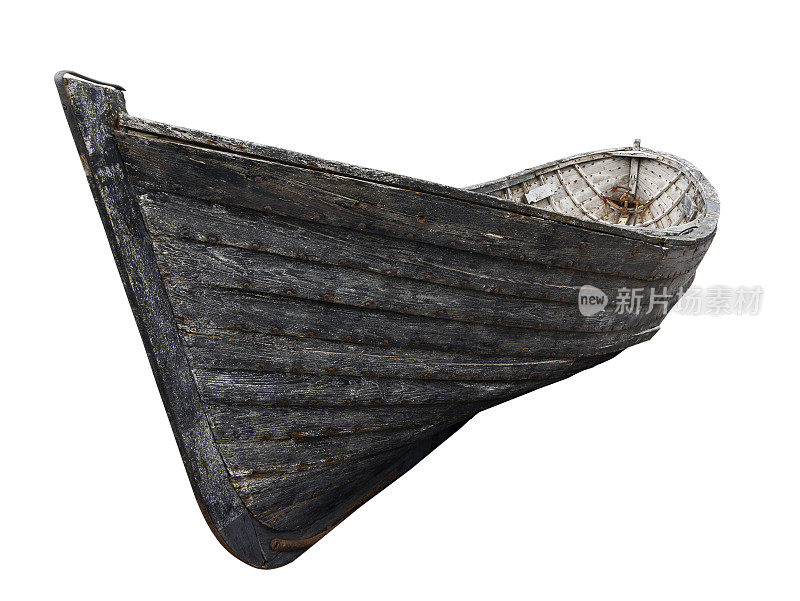 一艘旧木船的侧视图