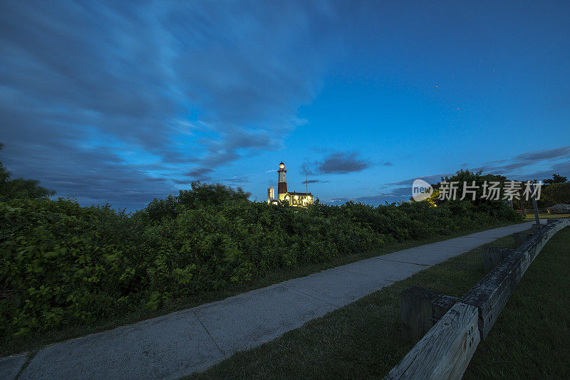 蒙托克角灯塔，日落。美国纽约州长岛。