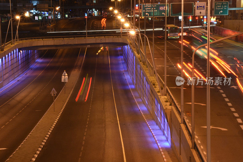 以色列的道路在夜晚