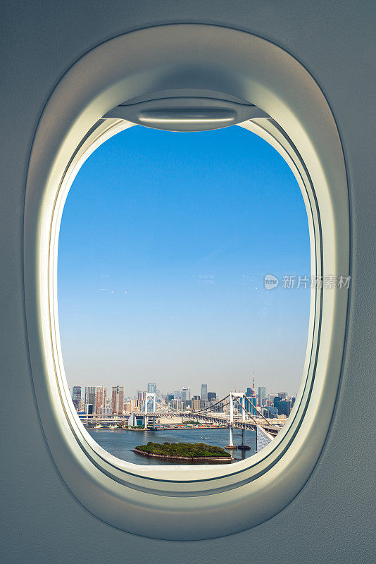东京上空的飞机