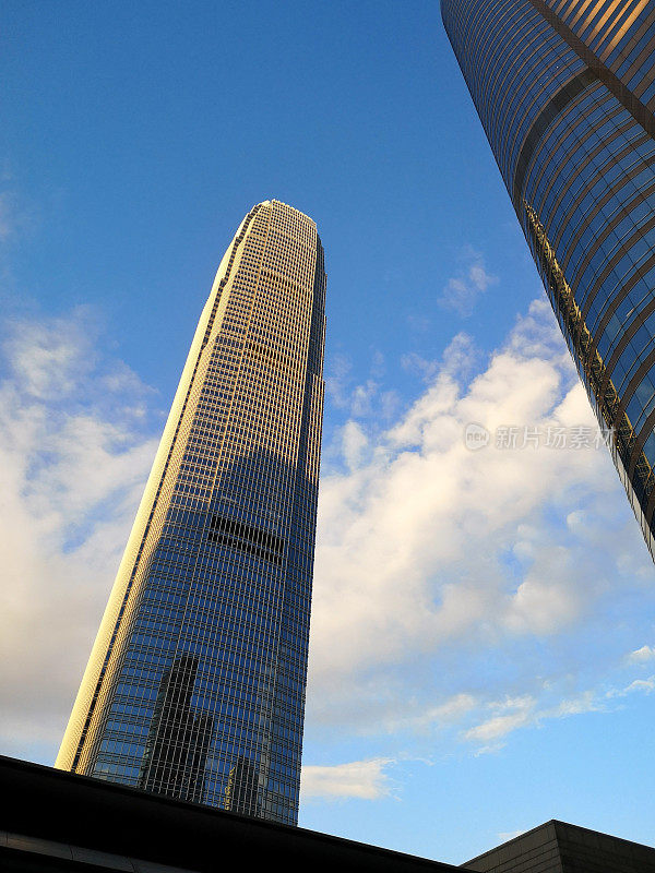 香港中环国际金融中心两座摩天大楼
