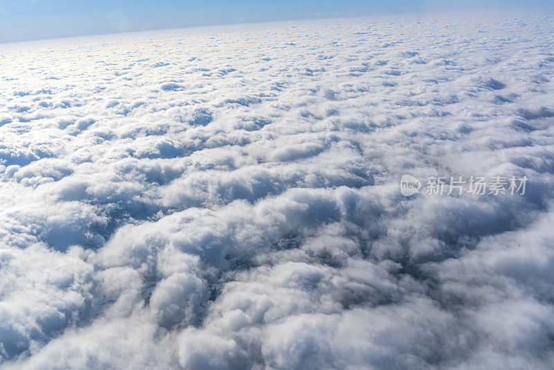 云景:从上面看云。