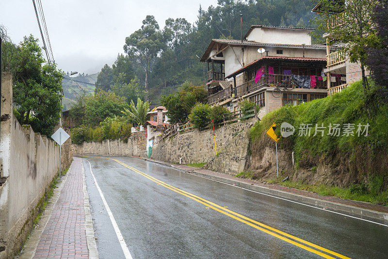 云森林旅馆位于厄瓜多尔丘奇兰。