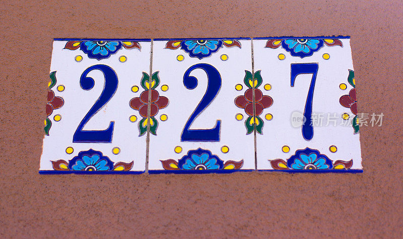 彩色陶瓷号码227街道地址瓷砖