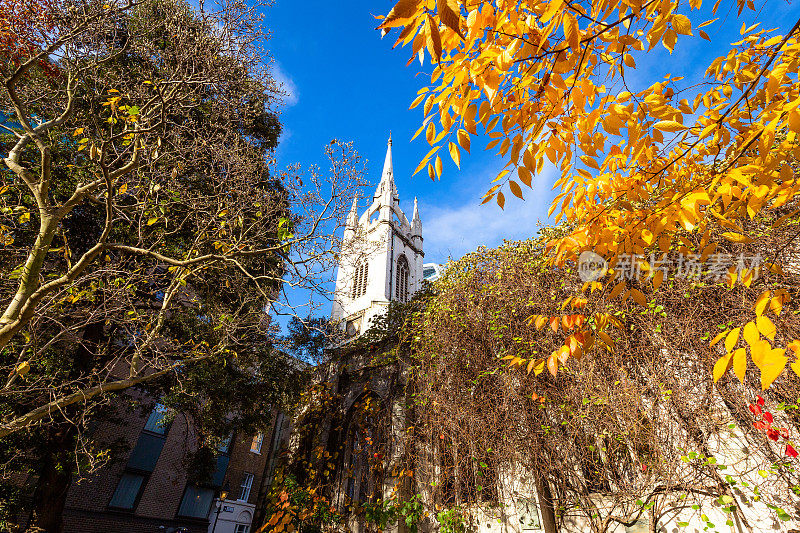 英国伦敦东教堂的圣邓斯坦古建筑