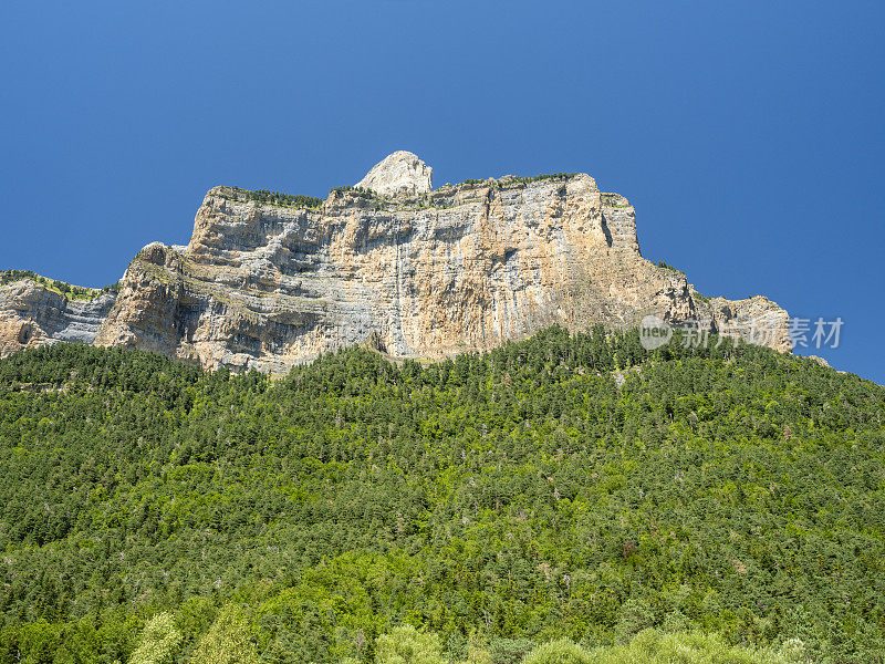 西班牙韦斯卡比利牛斯山奥尔德萨国家公园的风景