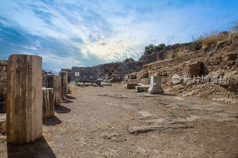 土耳其伊兹密尔省的大都会古遗址。