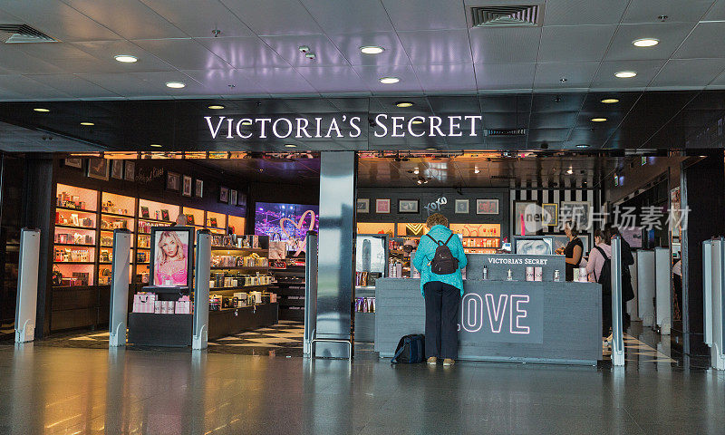 位于乌克兰Boryspil国际机场的维多利亚的秘密商店。