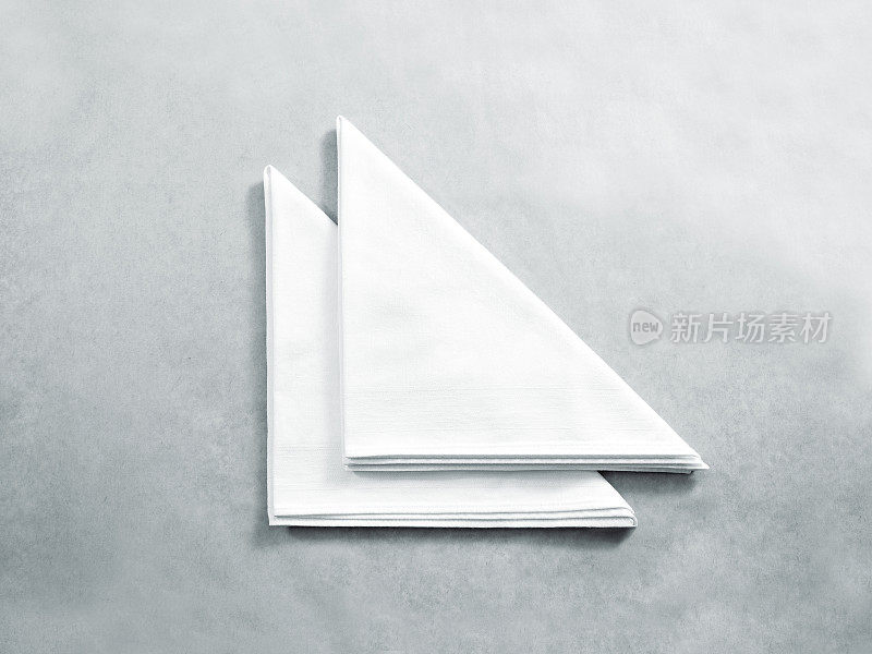 空白的白色餐厅餐巾模拟，孤立。