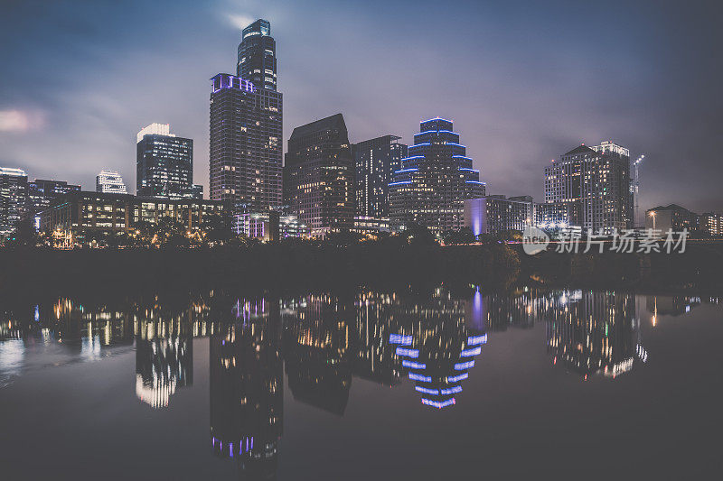 奥斯汀市中心摩天大楼天际线全景城市夜景