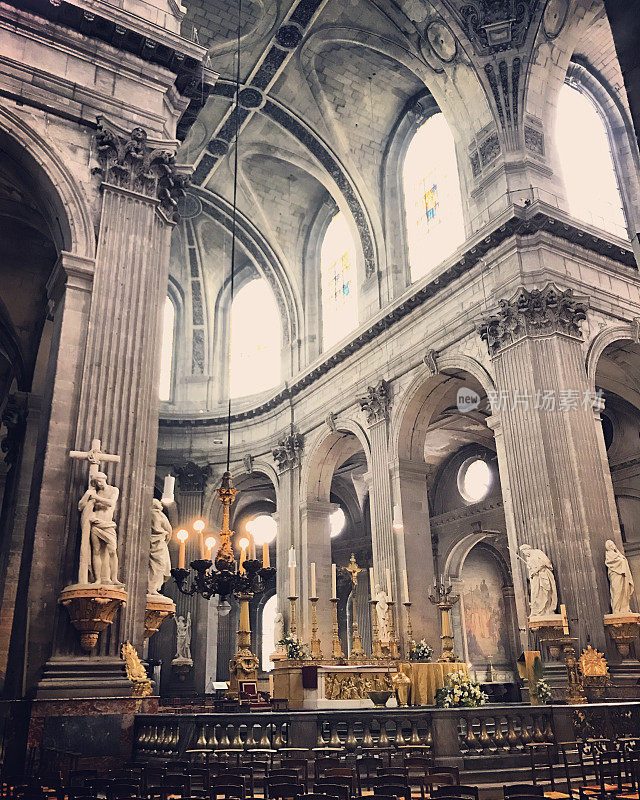 法国巴黎圣叙尔皮斯教堂