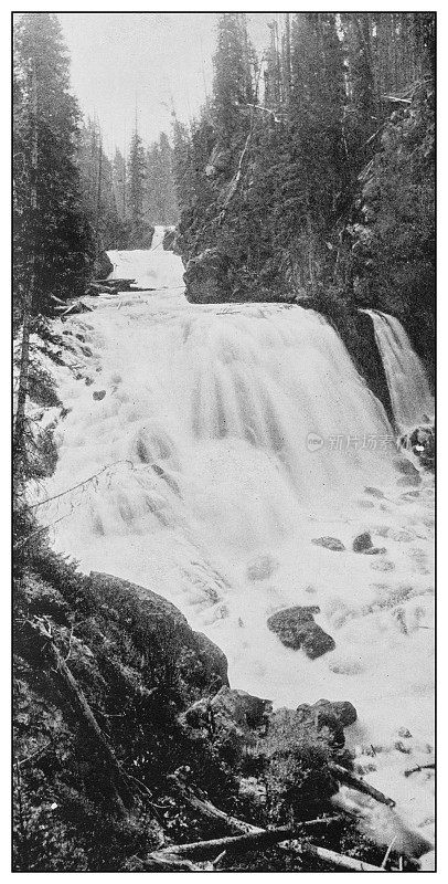 美国古老的黑白照片:开普勒瀑布，火洞河，黄石公园