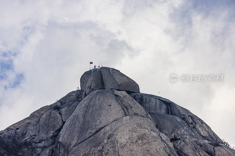 白云台山峰，韩国