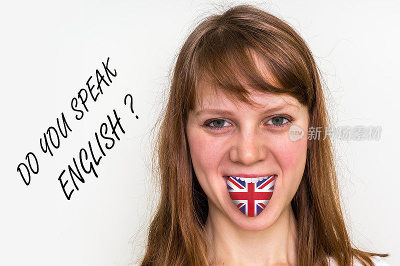 你会说英语吗?舌头上挂着旗子的女人