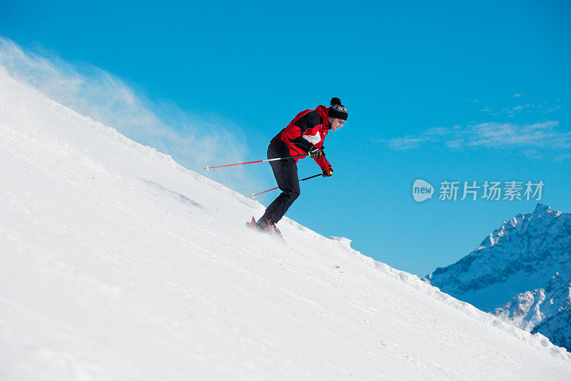 雪滑雪雕刻