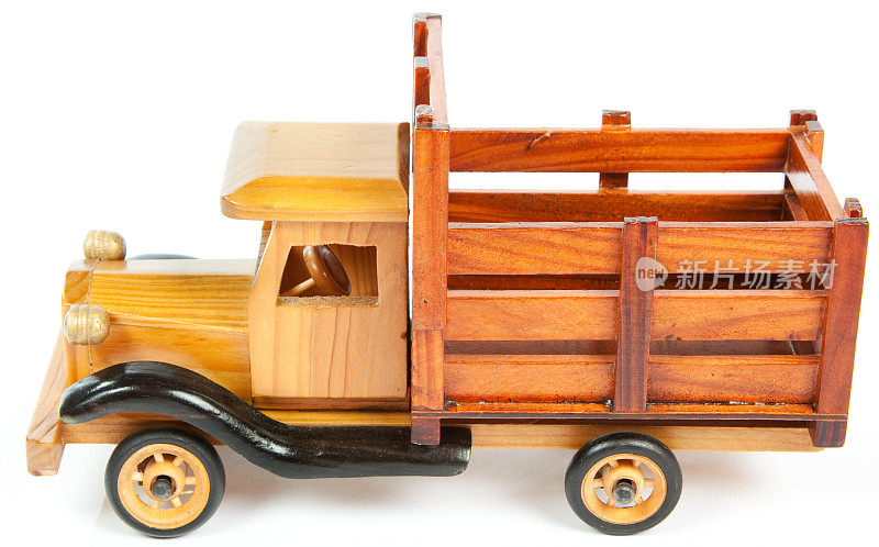 物体白色背景木制玩具卡车