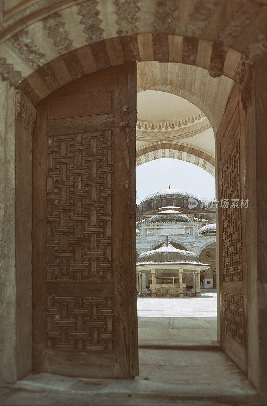 塞赫扎德清真寺的入口
