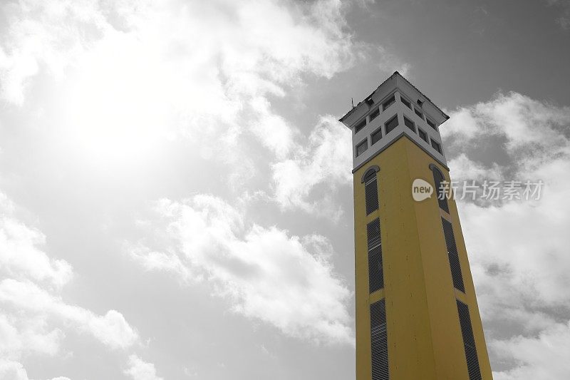 巴哈马拿索-黄色控制塔台