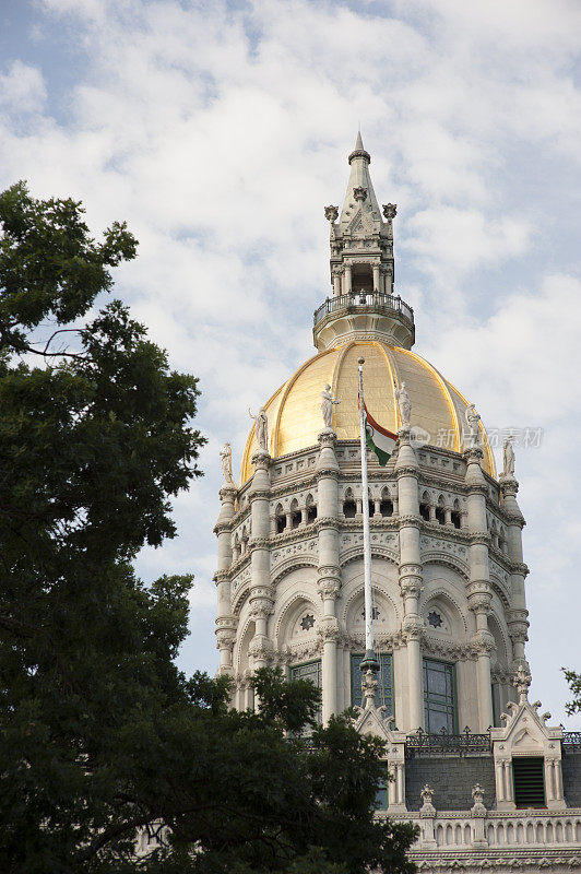康涅狄格州议会大厦的金圆顶
