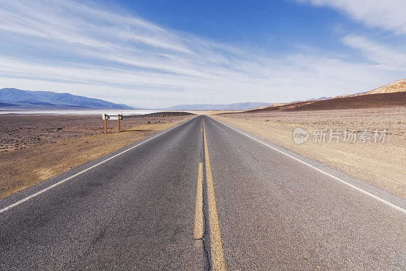 漫长的沙漠公路