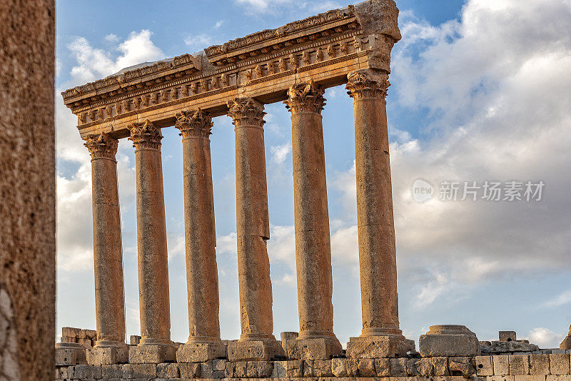 巴贝克宙斯神庙的柱子