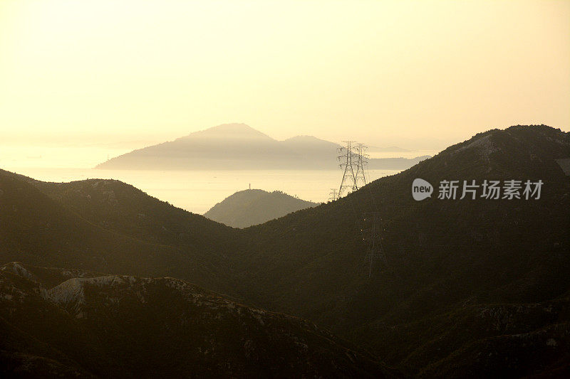 香港新界青山眺望南海日落