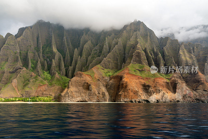 夏威夷考艾岛的纳帕利海岸