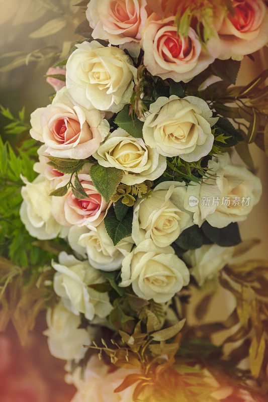 五彩缤纷的婚礼玫瑰