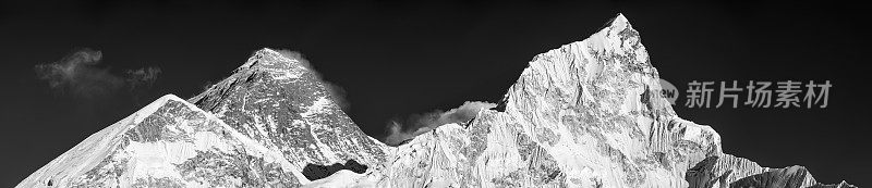 珠穆朗玛峰单色喜马拉雅山峰雪峰全景尼泊尔