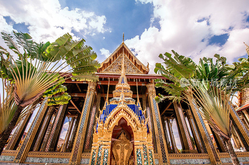 大皇宫翡翠佛寺正面