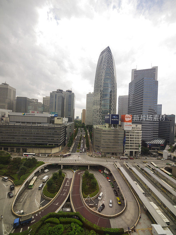 东京新宿十字路口的顶视图