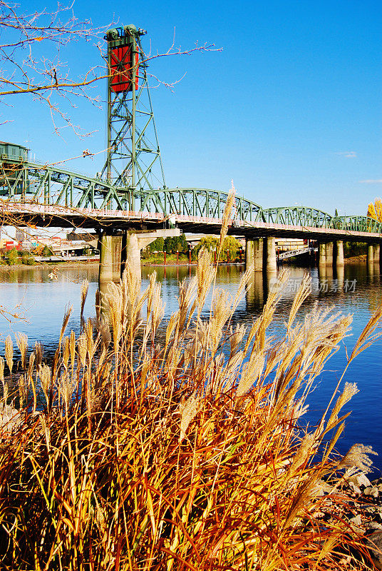 波特兰霍桑桁架桥