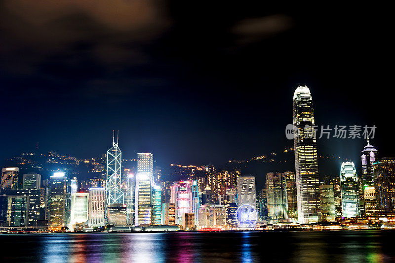 香港和维多利亚港的夜晚