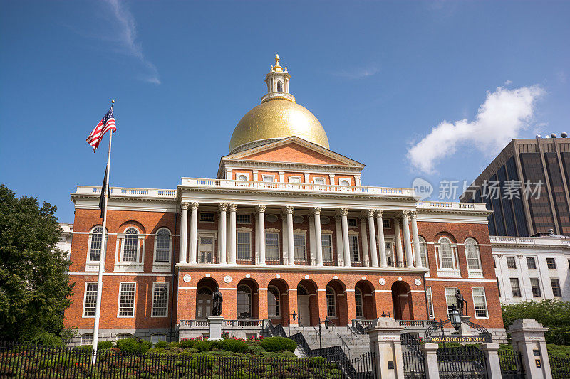 马萨诸塞州议会大厦位于马萨诸塞州波士顿