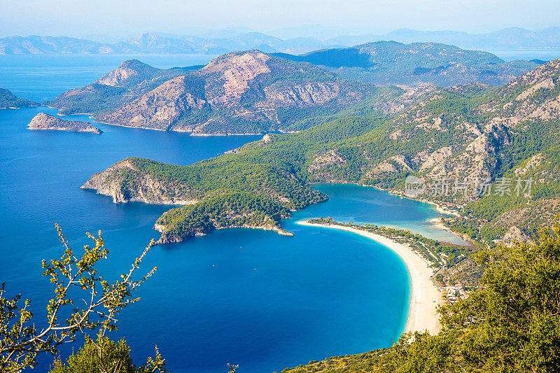 在冬天，Oludeniz。