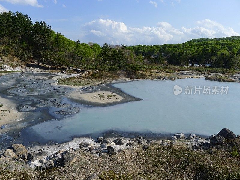 秋田的五光旗静kenkyuro火山现象