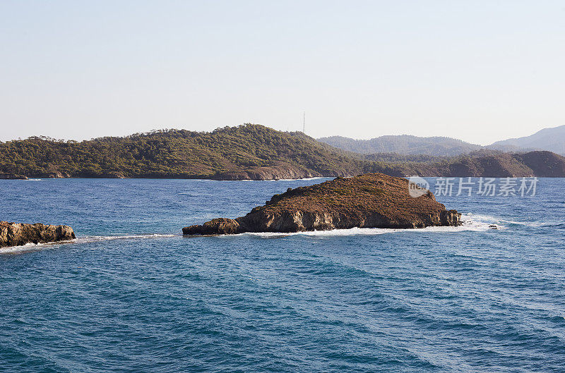 爱琴海海岸无人机查看自然景观