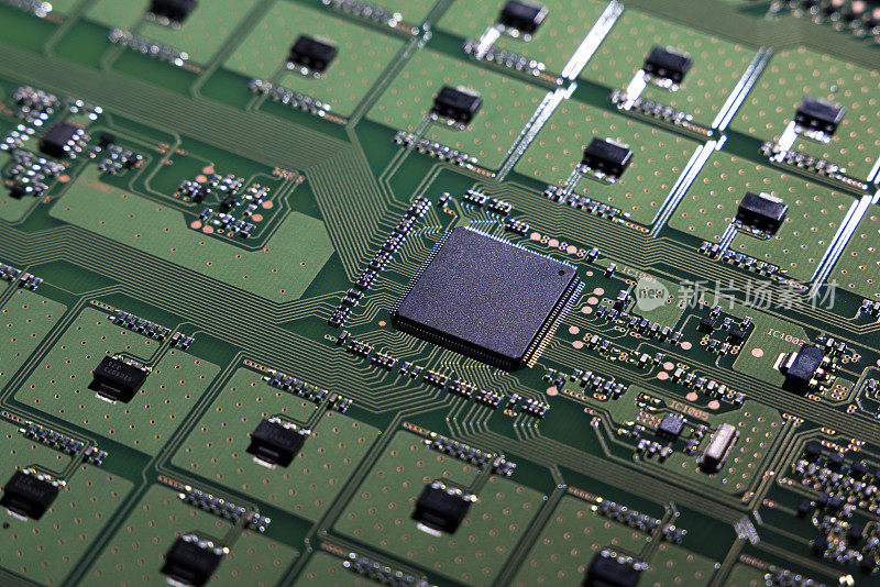 微处理器电路板是高技术产业和计算机科学的代表