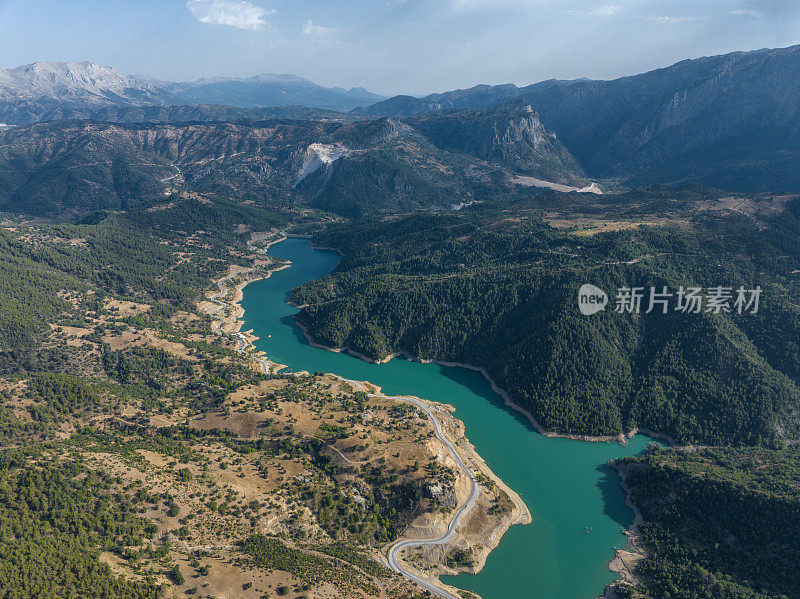 大坝鸟瞰图